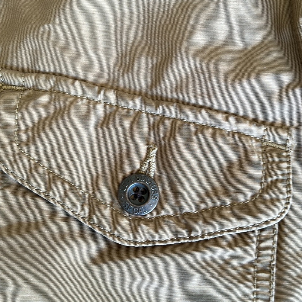 Levi’s Jacket - Picture 4 of 9